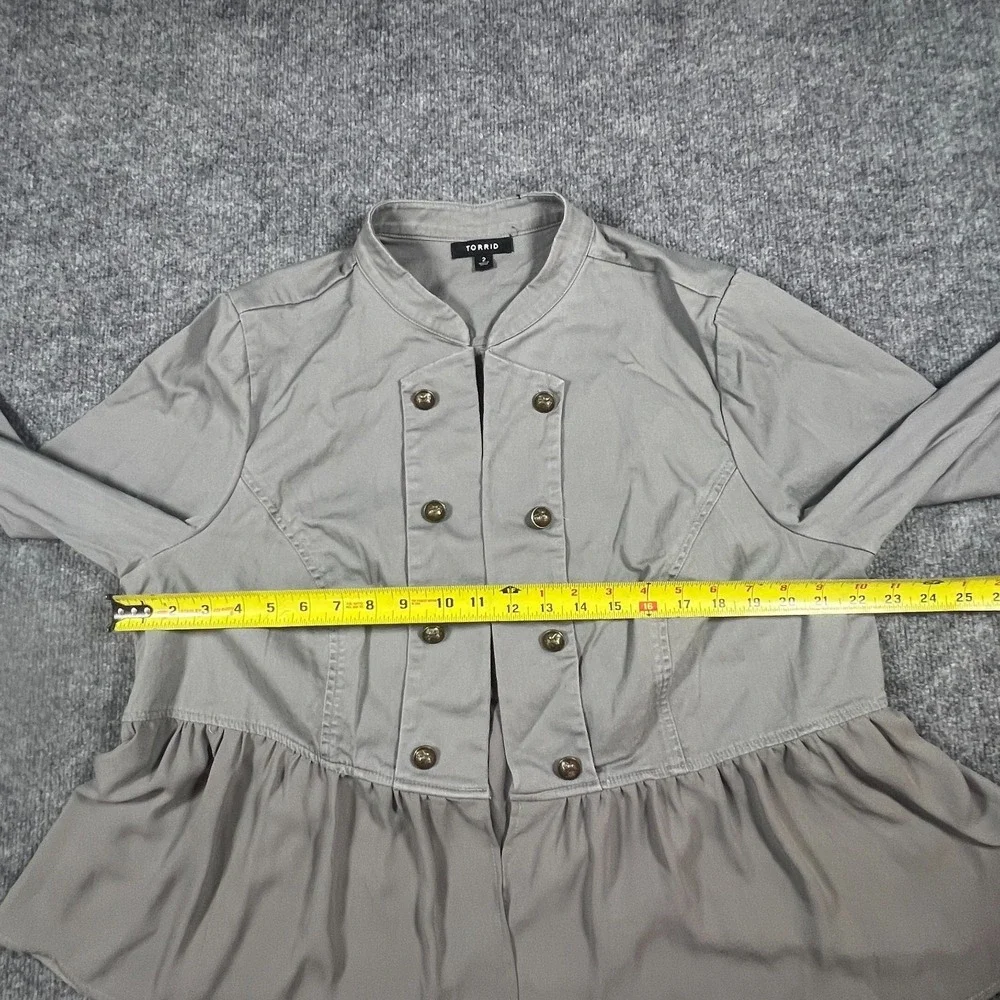 Torrid Twill Fabric Mixed Anorak Womens 2 Gray Cotton Button Front‎ Long Sleeves